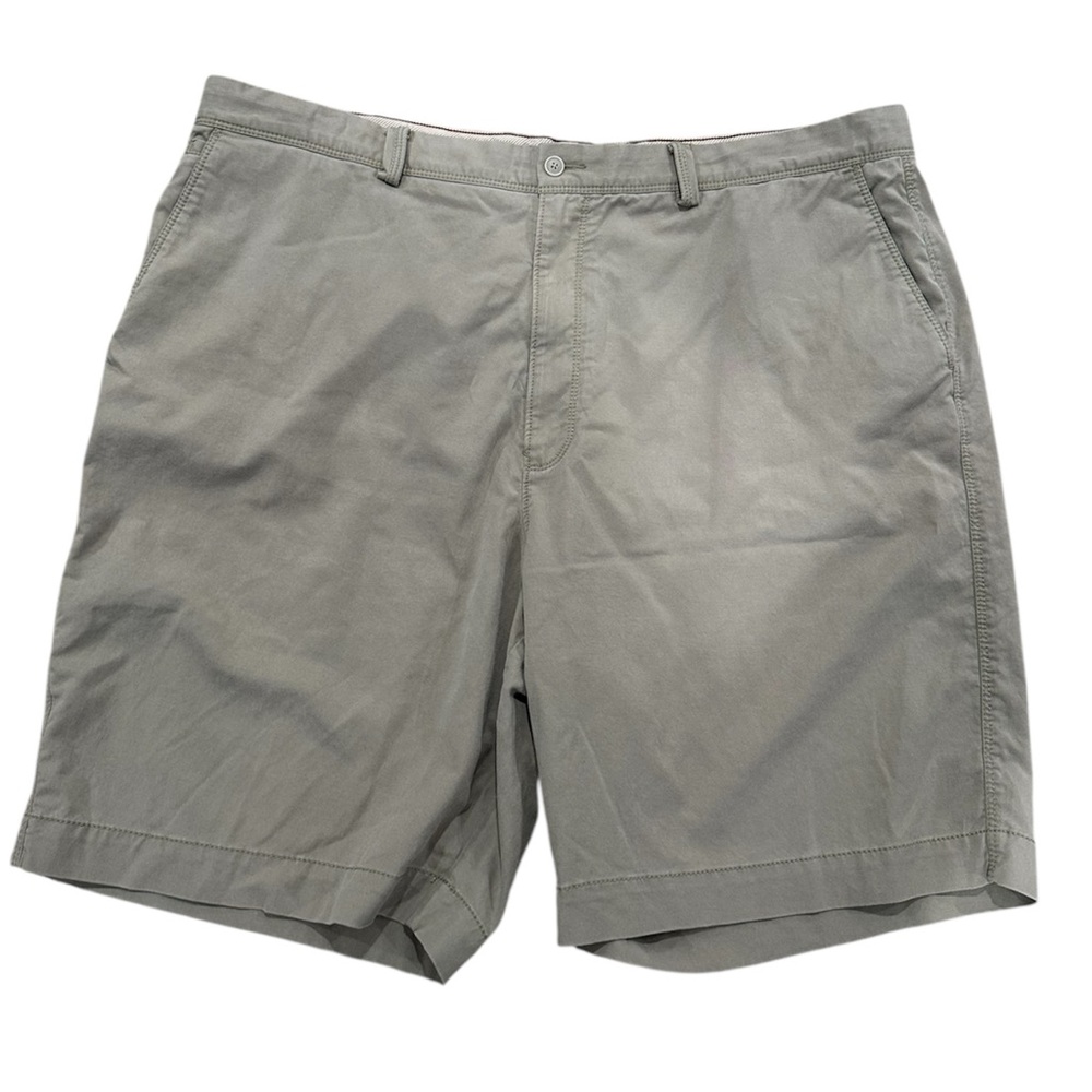 Tommy Bahama Khaki Size 44L Shorts Men's Flat Chino 9.5” Inseam $99.50 NWT